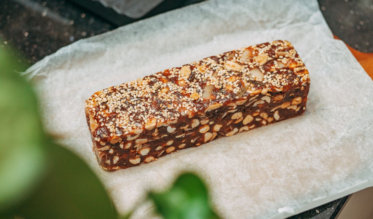 Fueling Hybrid Athletes with a Creatine Protein Bar Strategy